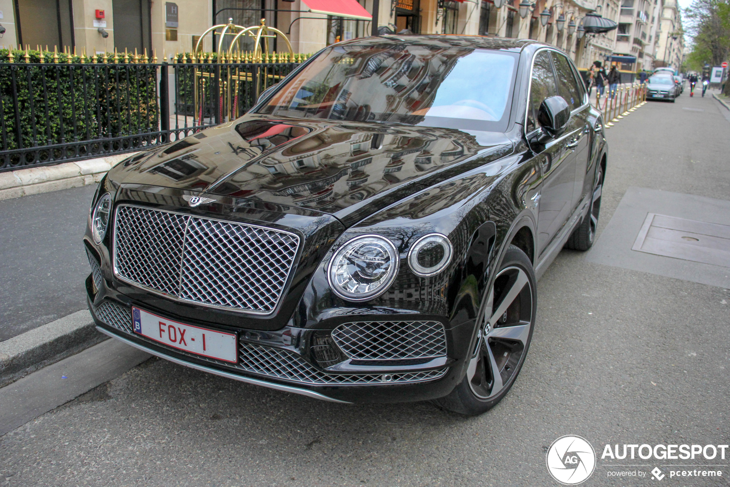 Bentley Bentayga V8