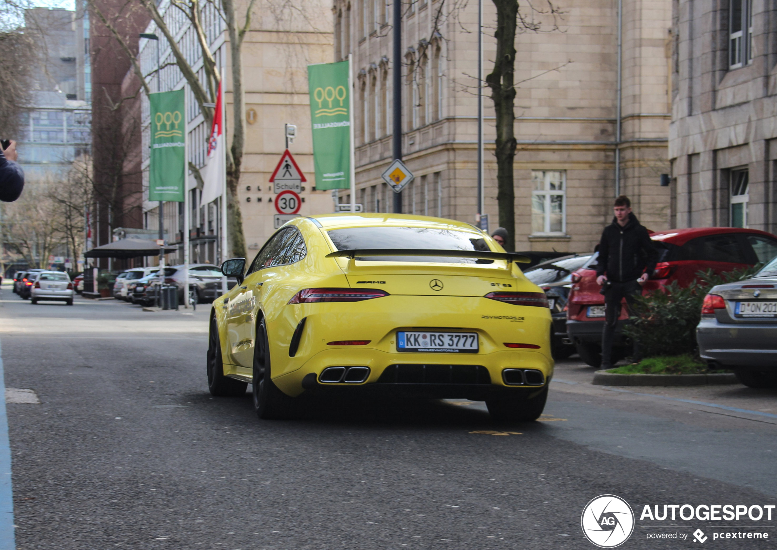 Mercedes-AMG GT 63 X290