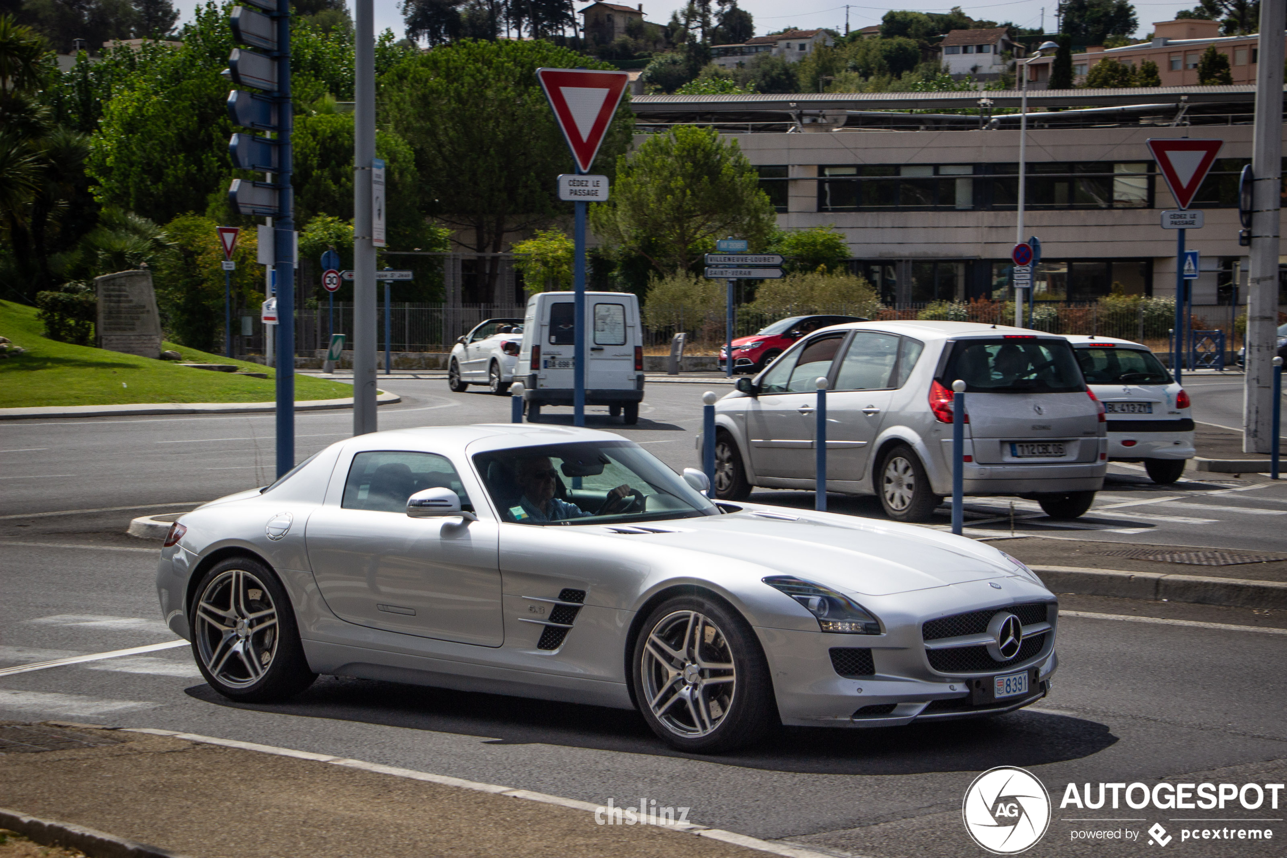 Mercedes-Benz SLS AMG