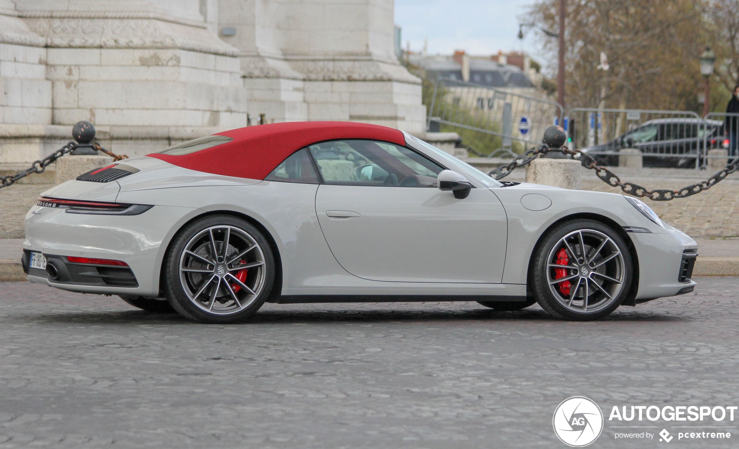 Porsche 992 Carrera 4S Cabriolet