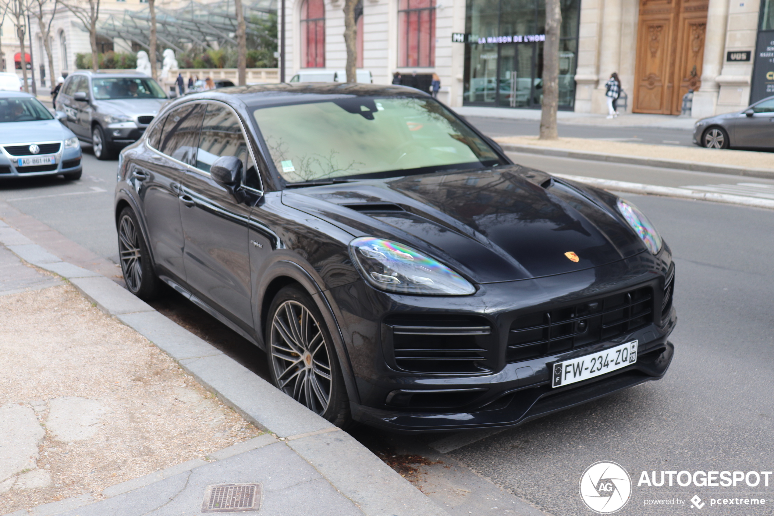 Porsche Cayenne Coupé Turbo S E-Hybrid