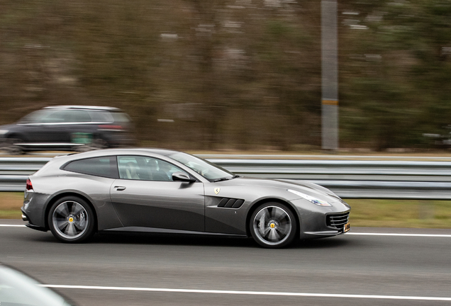 Ferrari GTC4Lusso