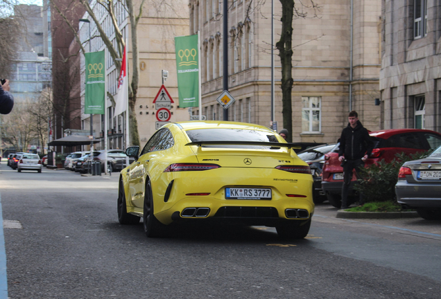 Mercedes-AMG GT 63 X290