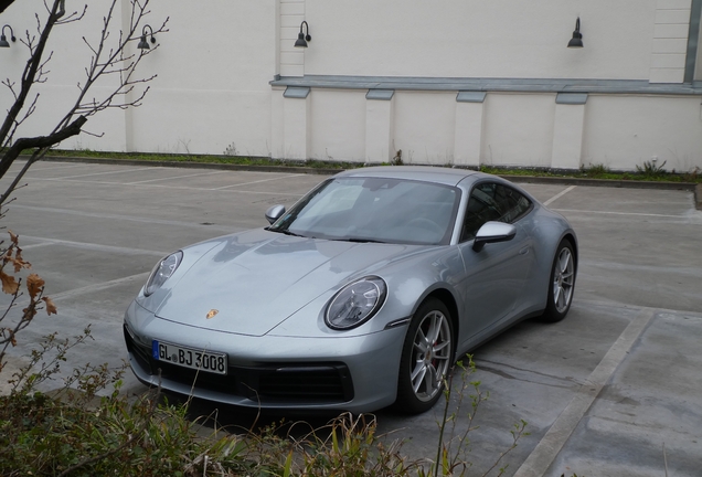 Porsche 992 Carrera 4S