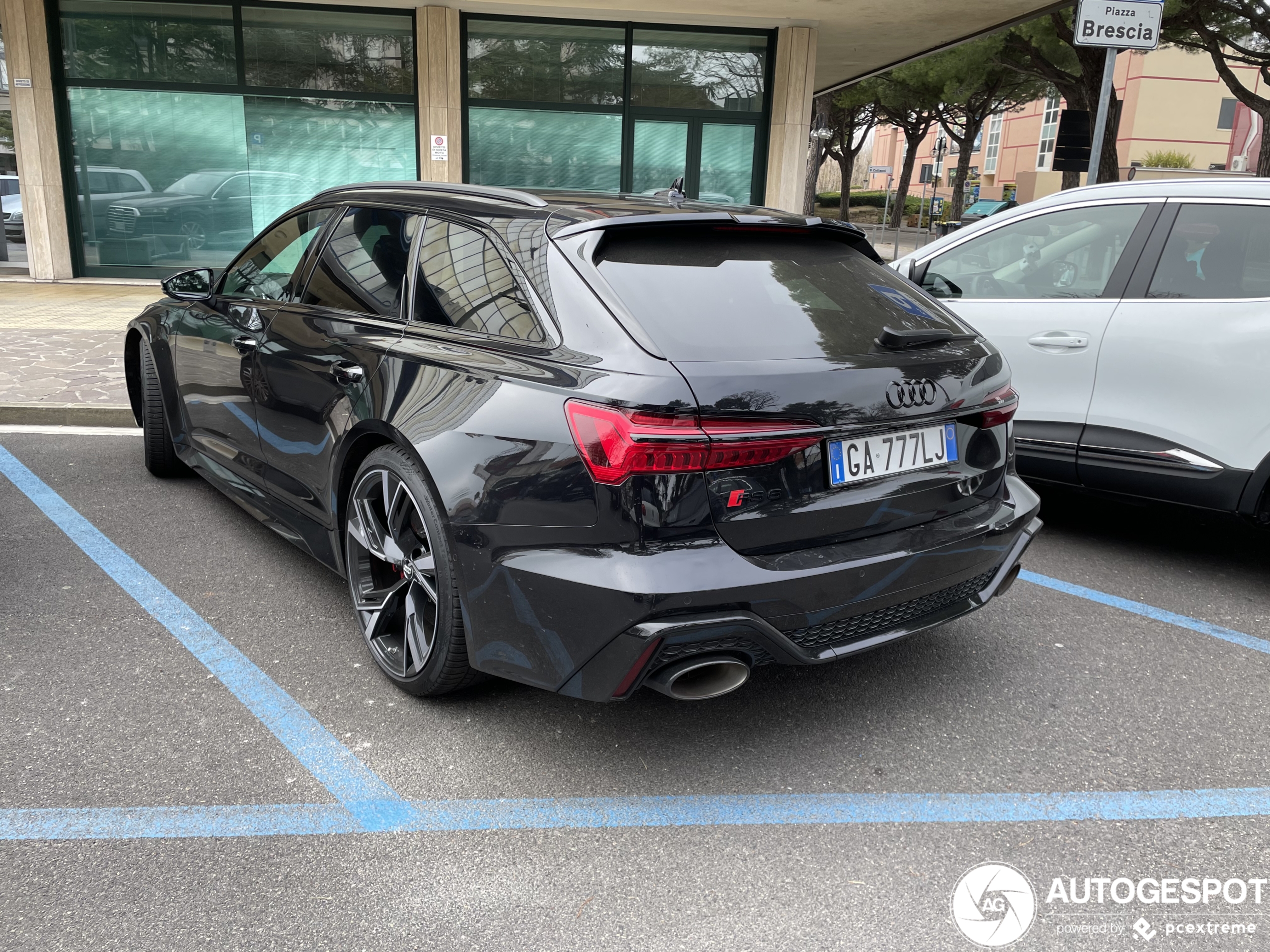 Audi RS6 Avant C8