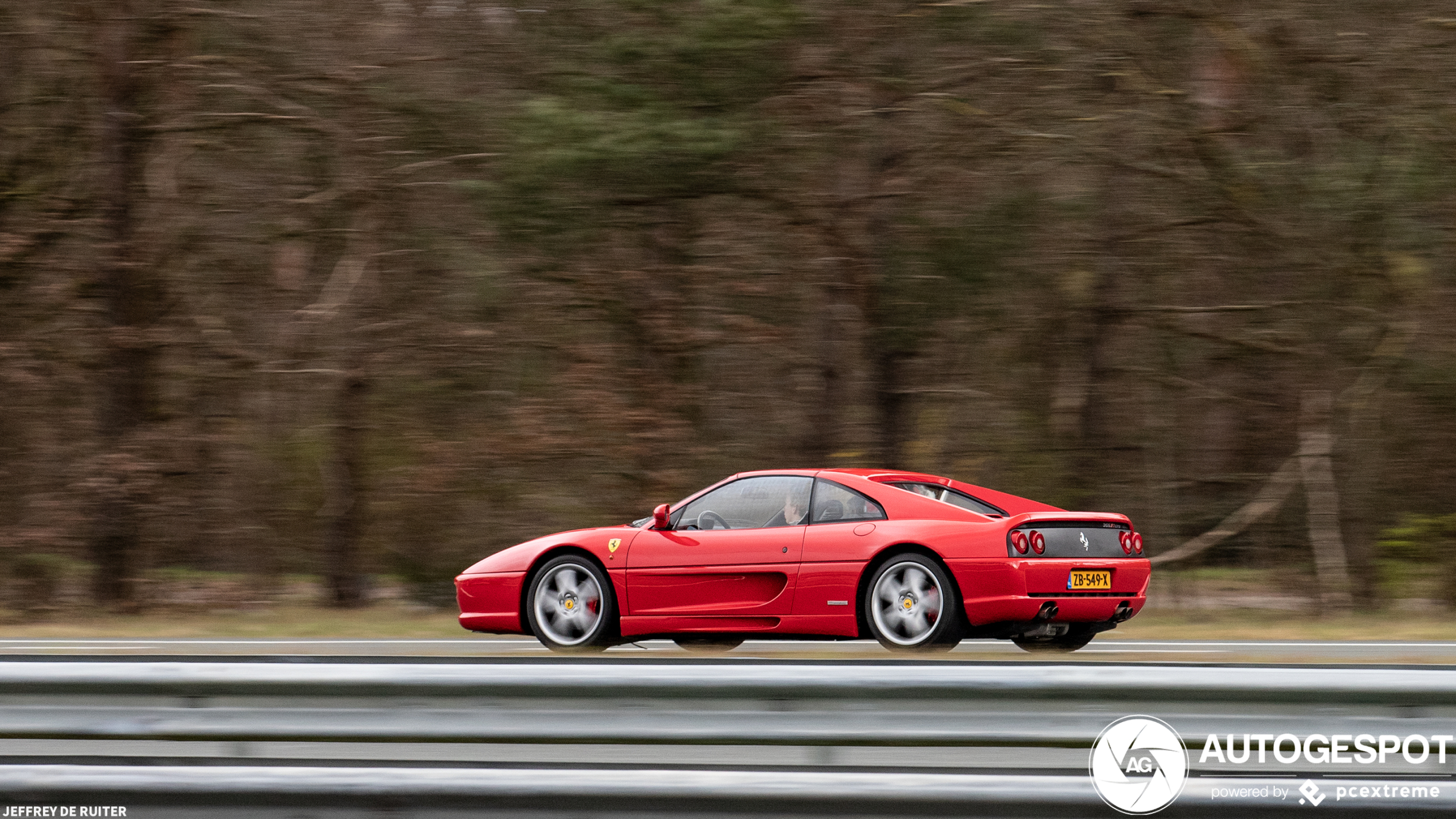 Ferrari F355 GTS