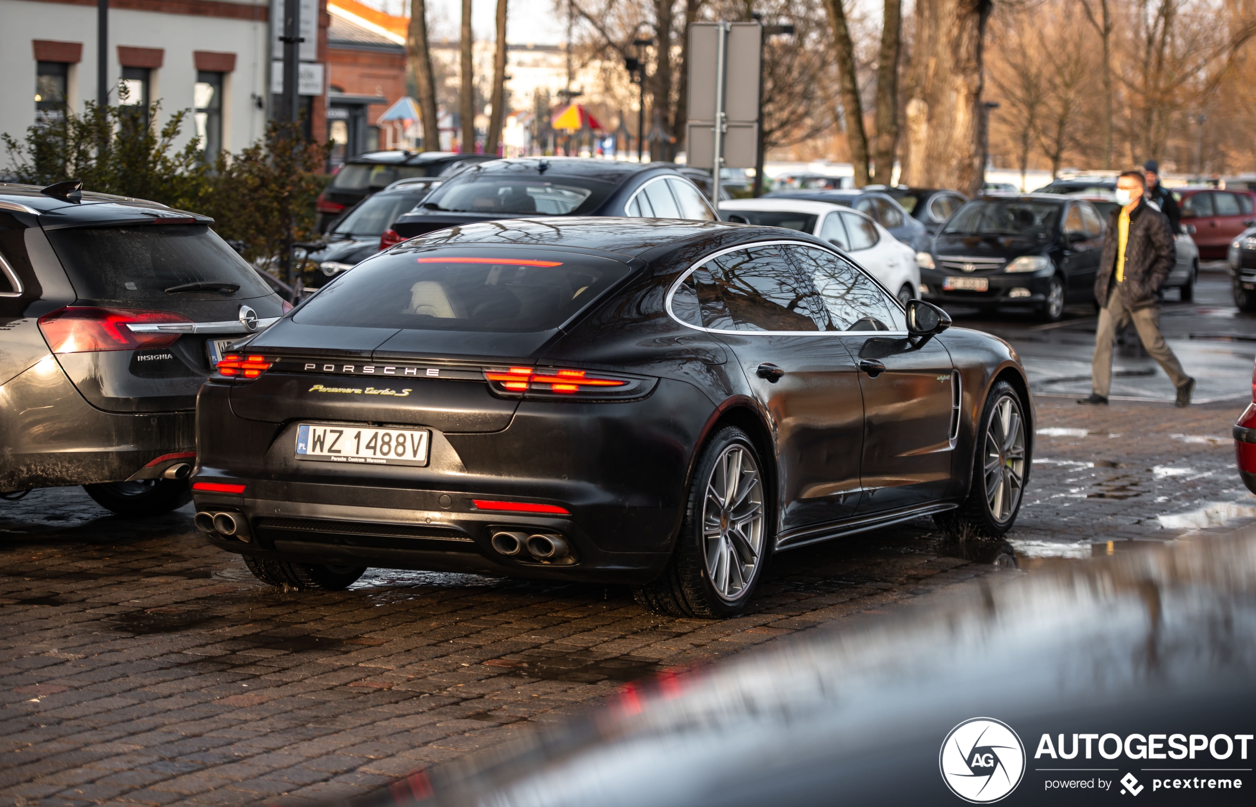 Porsche 971 Panamera Turbo S E-Hybrid Executive