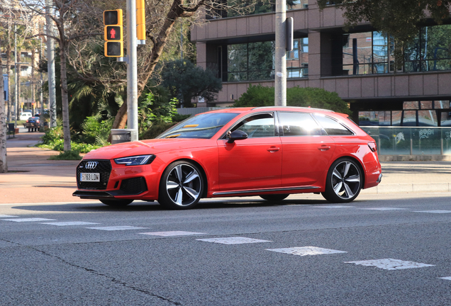 Audi RS4 Avant B9