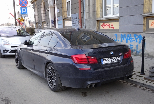 BMW M5 F10 2011