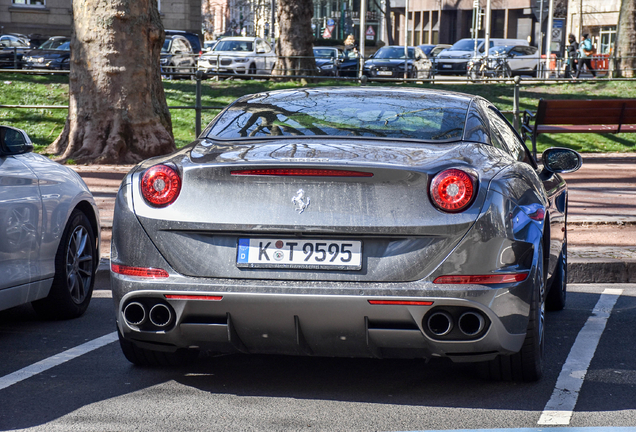 Ferrari California T