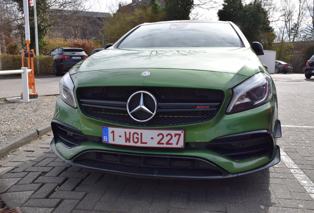 Mercedes-AMG A 45 W176 2015