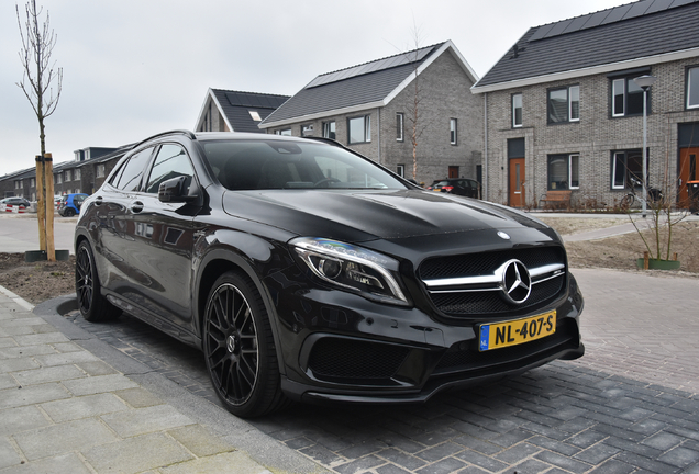 Mercedes-Benz GLA 45 AMG X156