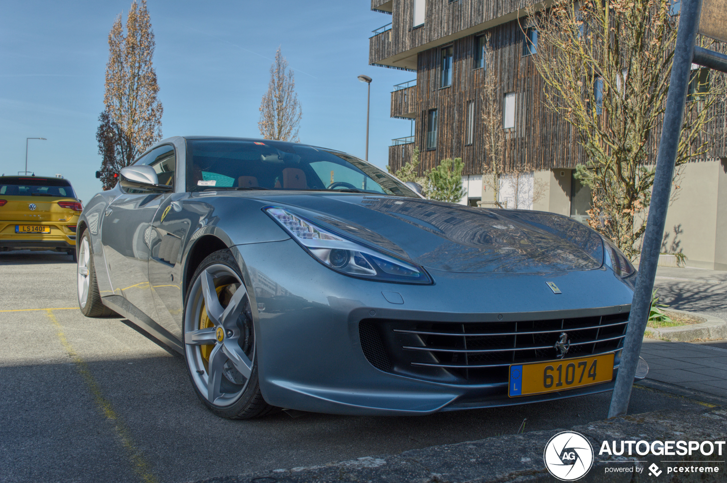 Ferrari GTC4Lusso T