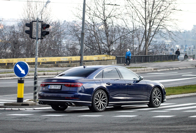 Audi S8 D5