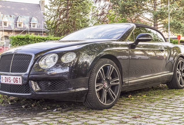 Bentley Continental GTC V8