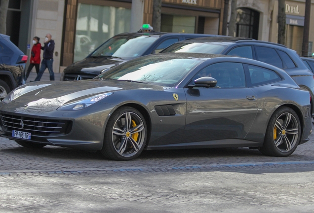 Ferrari GTC4Lusso