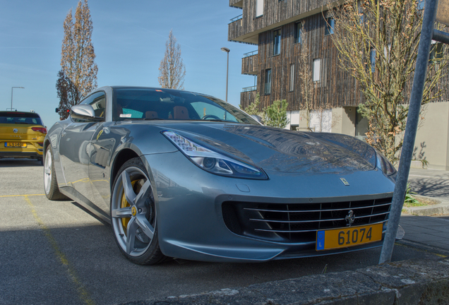 Ferrari GTC4Lusso T