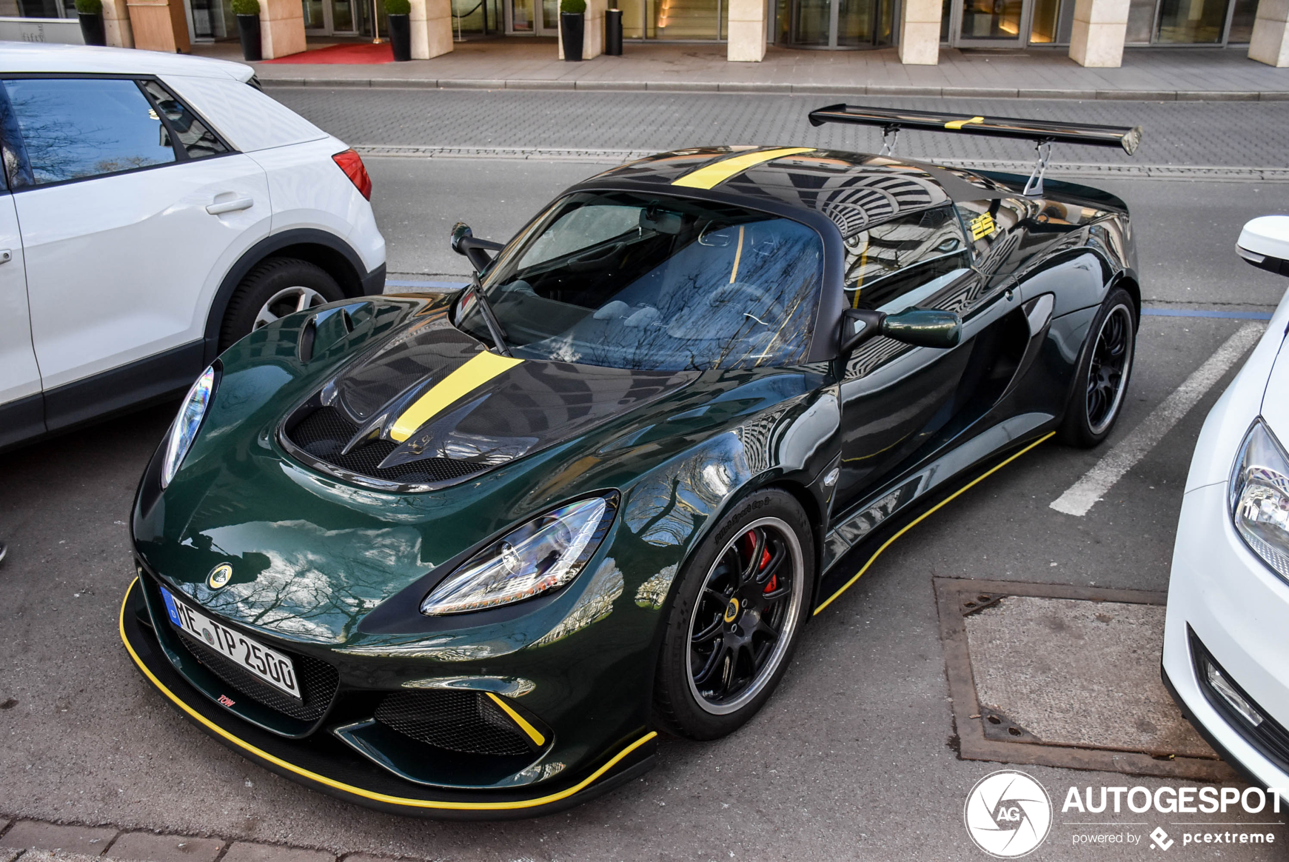 Lotus Exige Cup 430 Type 25 celebrates champion F1 car - CNET