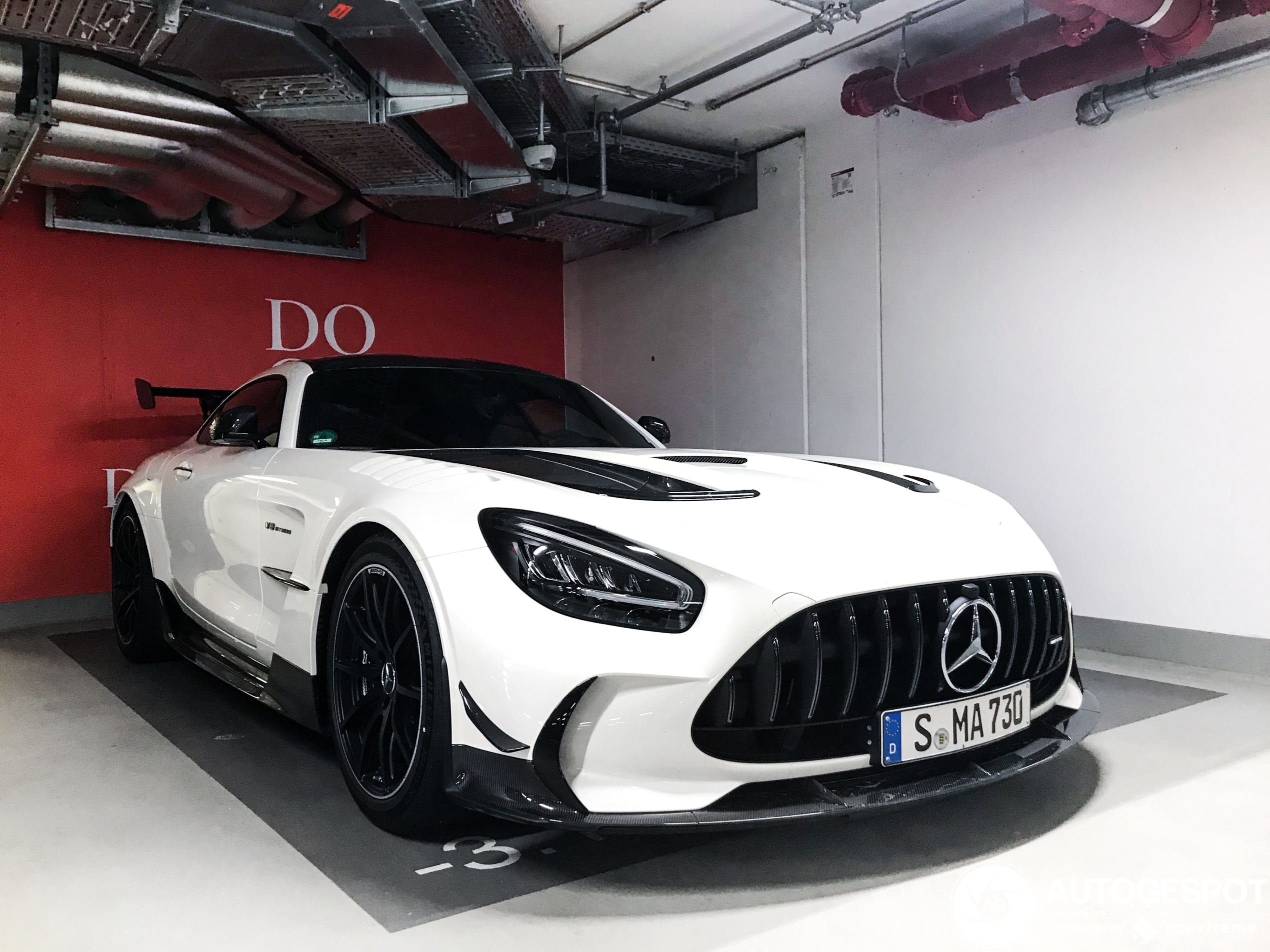 Mercedes-AMG GT Black Series wacht om uitgelaten te worden
