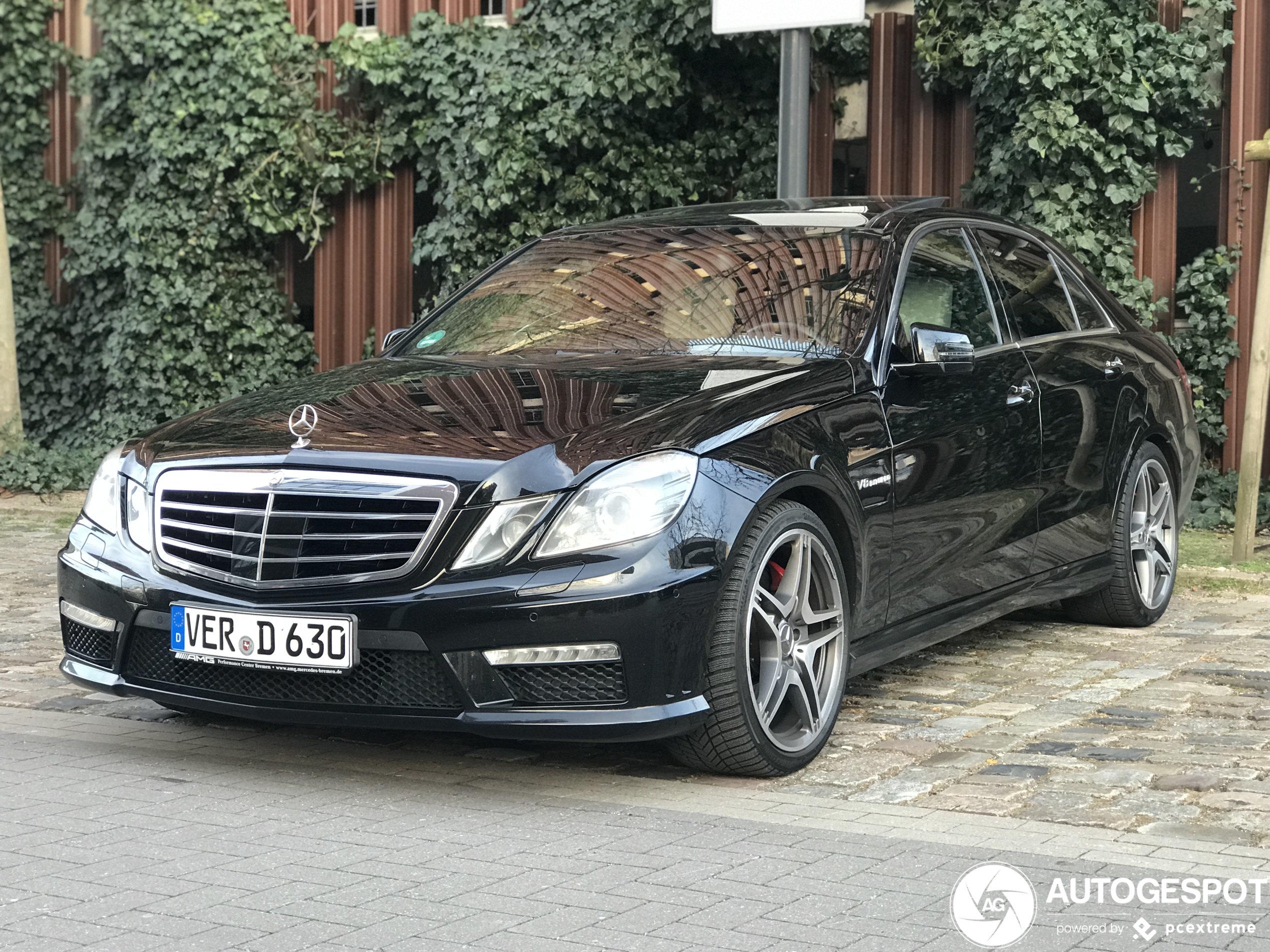 Mercedes-Benz E 63 AMG W212 V8 Biturbo