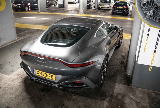 Aston Martin V8 Vantage 2018