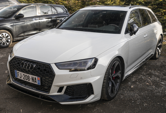 Audi RS4 Avant B9