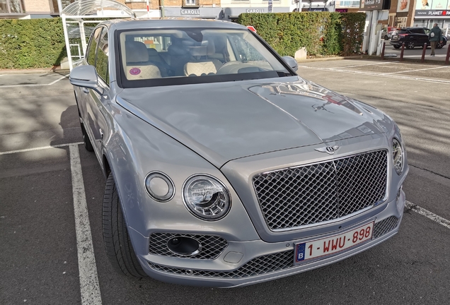 Bentley Bentayga Hybrid