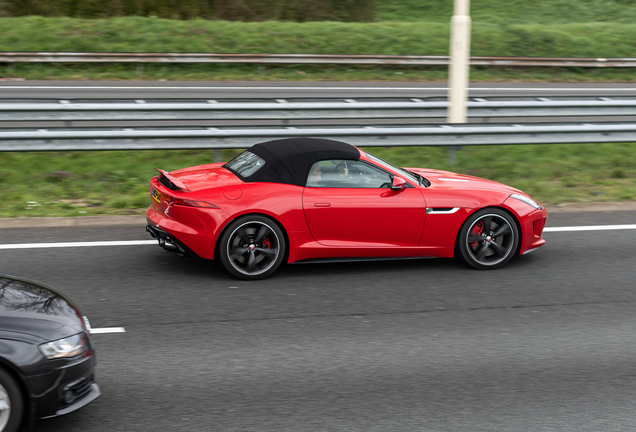 Jaguar F-TYPE S V8 Convertible