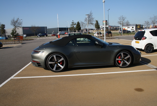 Porsche 992 Carrera S Cabriolet