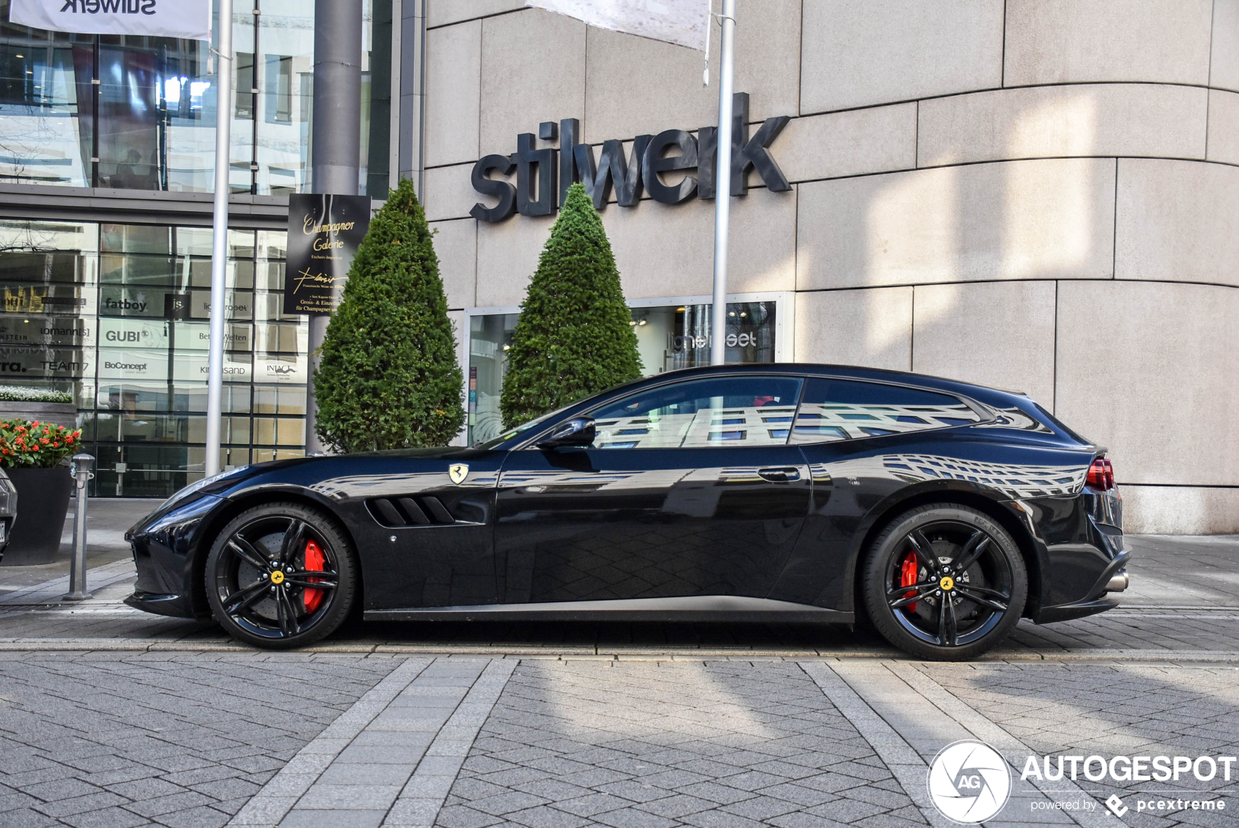 Ferrari GTC4Lusso