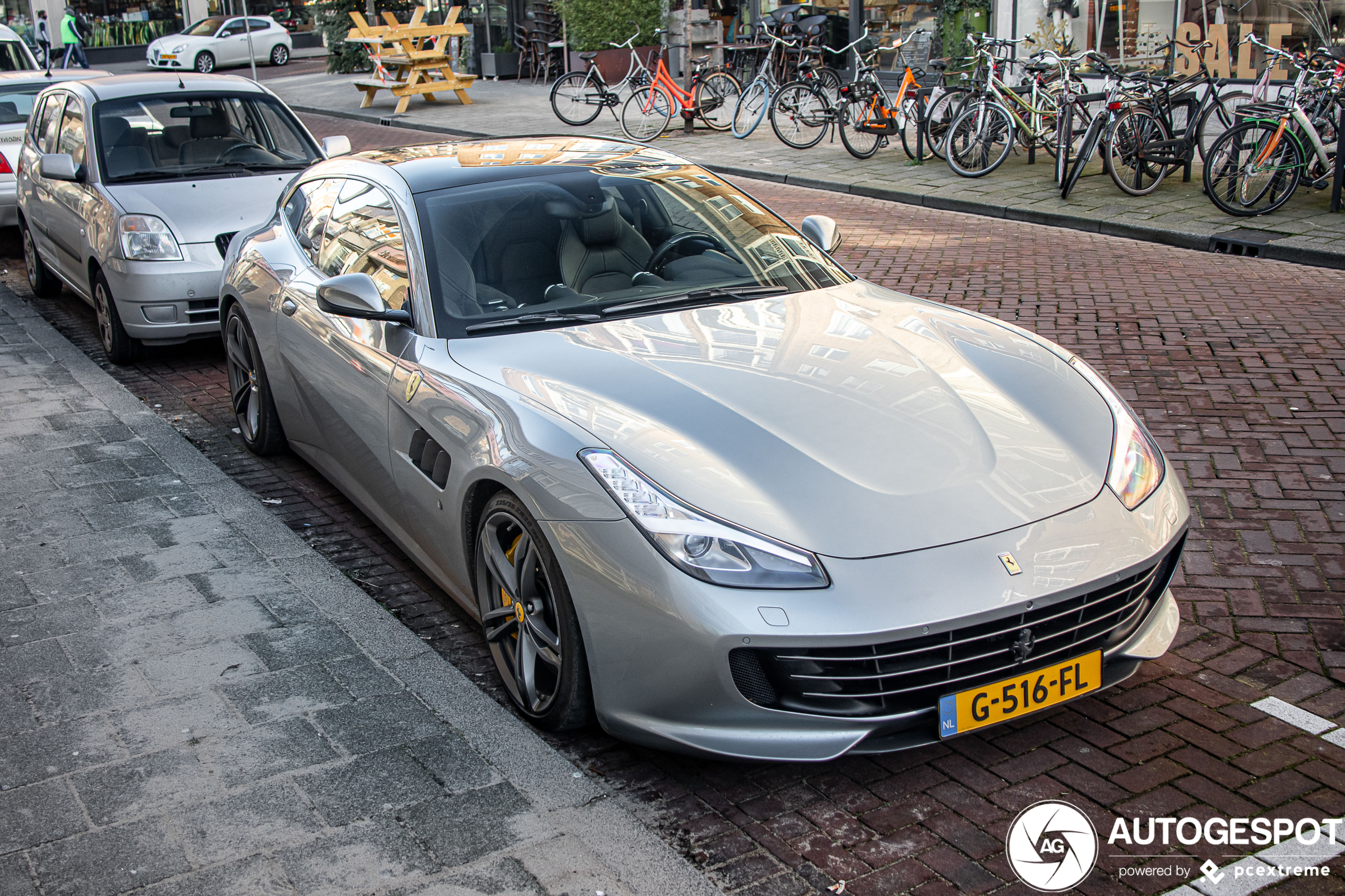 Ferrari GTC4Lusso T