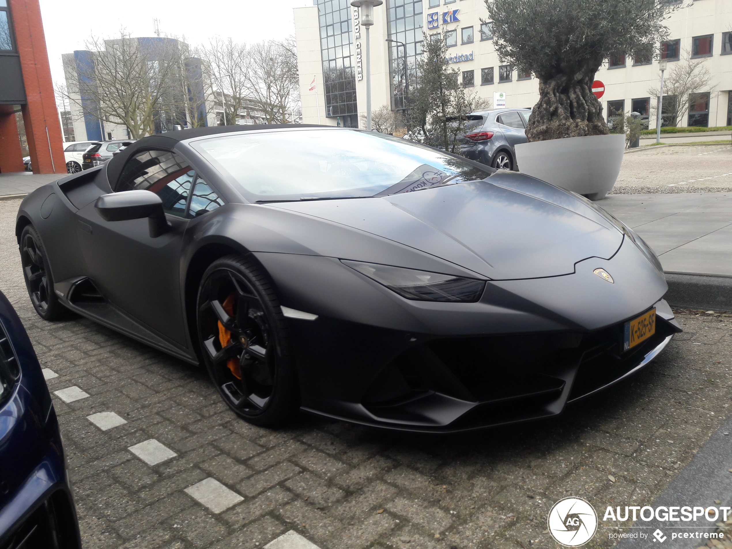 Lamborghini Huracán LP640-4 EVO Spyder