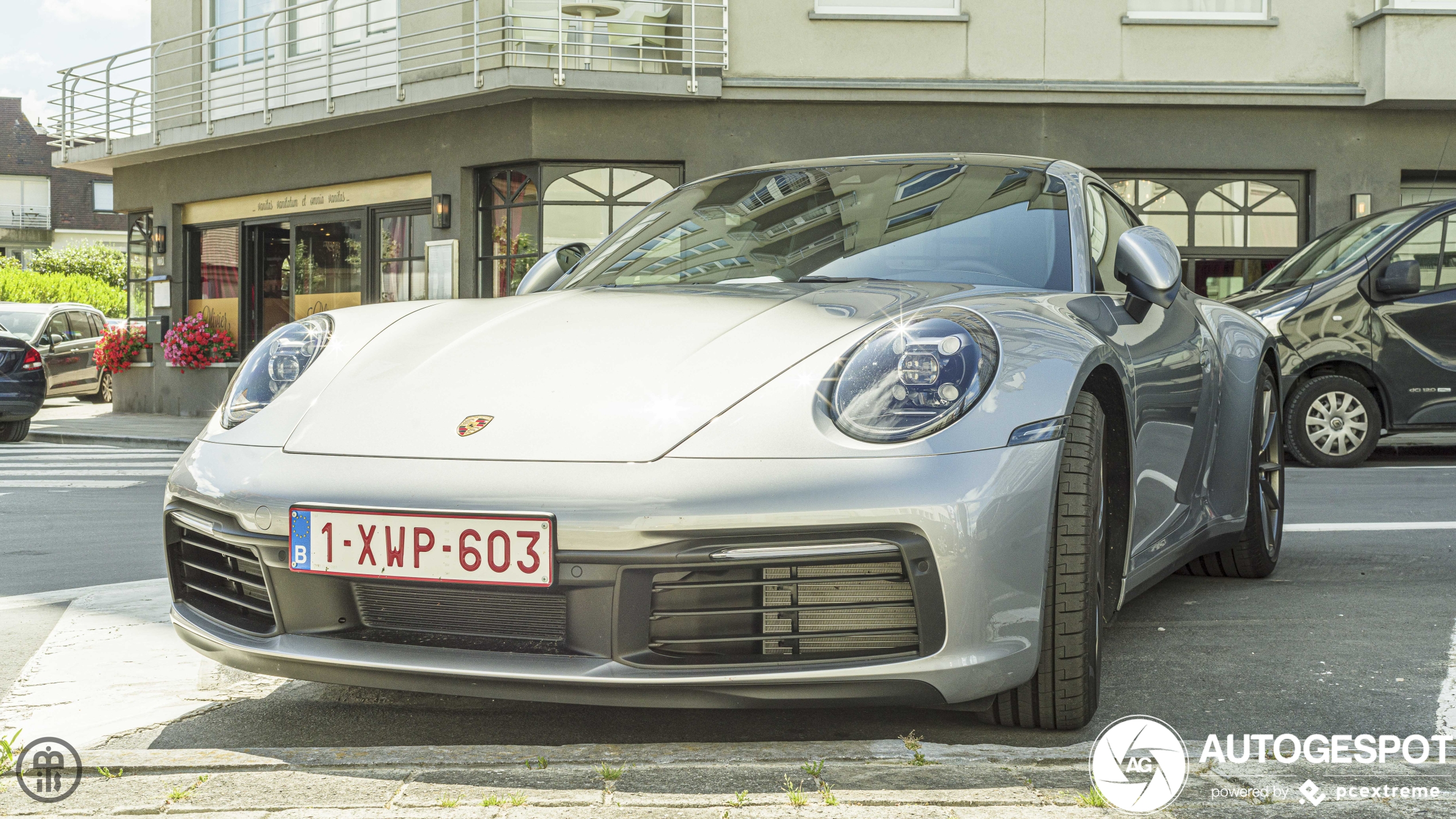 Porsche 992 Carrera 4S