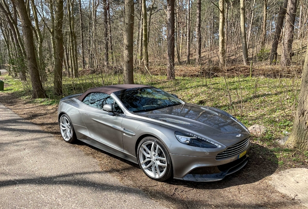 Aston Martin Vanquish Volante