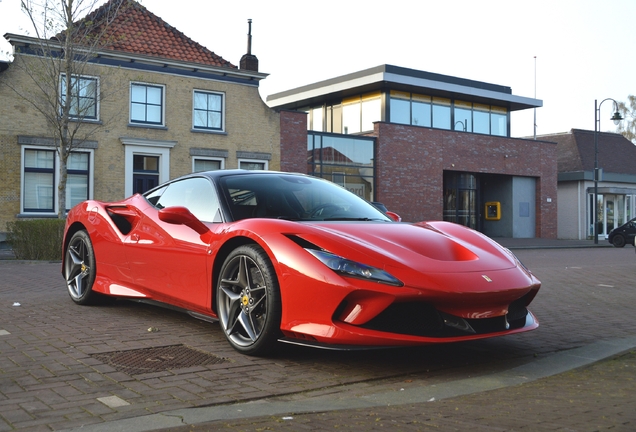 Ferrari F8 Tributo