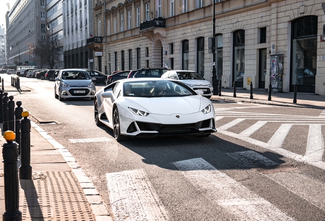 Lamborghini Huracán LP640-4 EVO