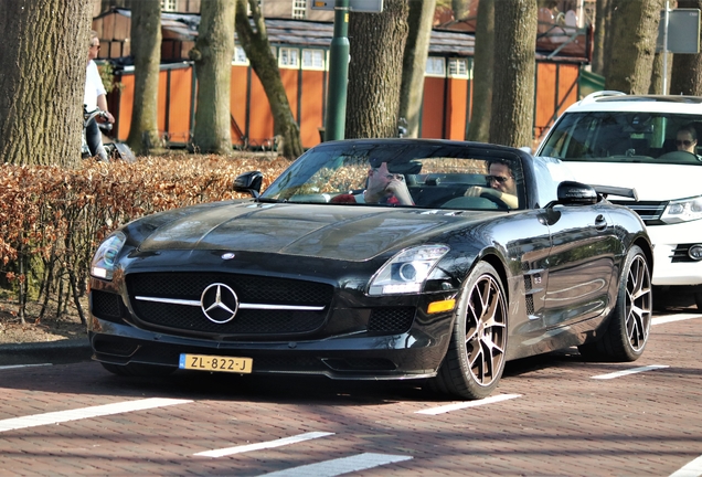 Mercedes-Benz SLS AMG GT Roadster Final Edition