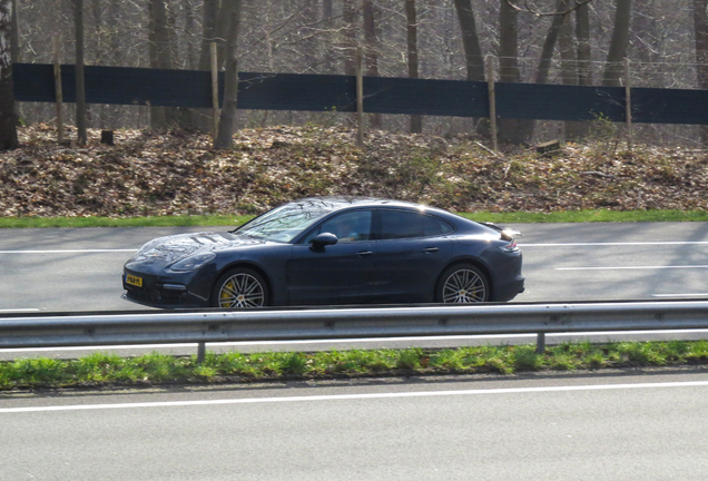 Porsche 971 Panamera Turbo S E-Hybrid