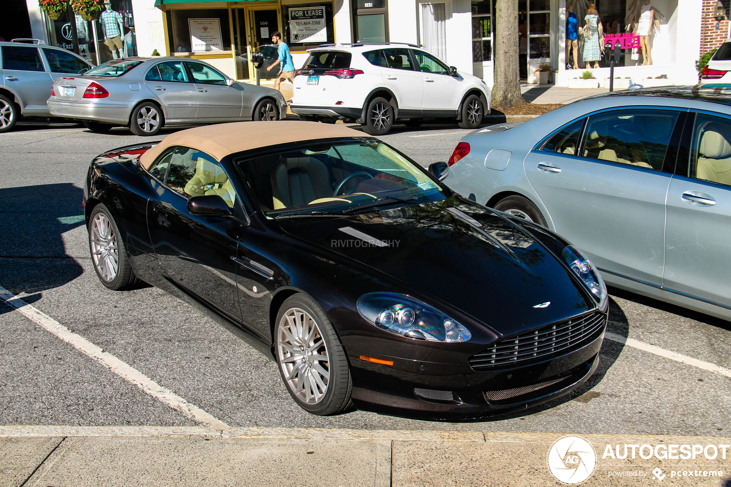 Aston Martin DB9 Volante