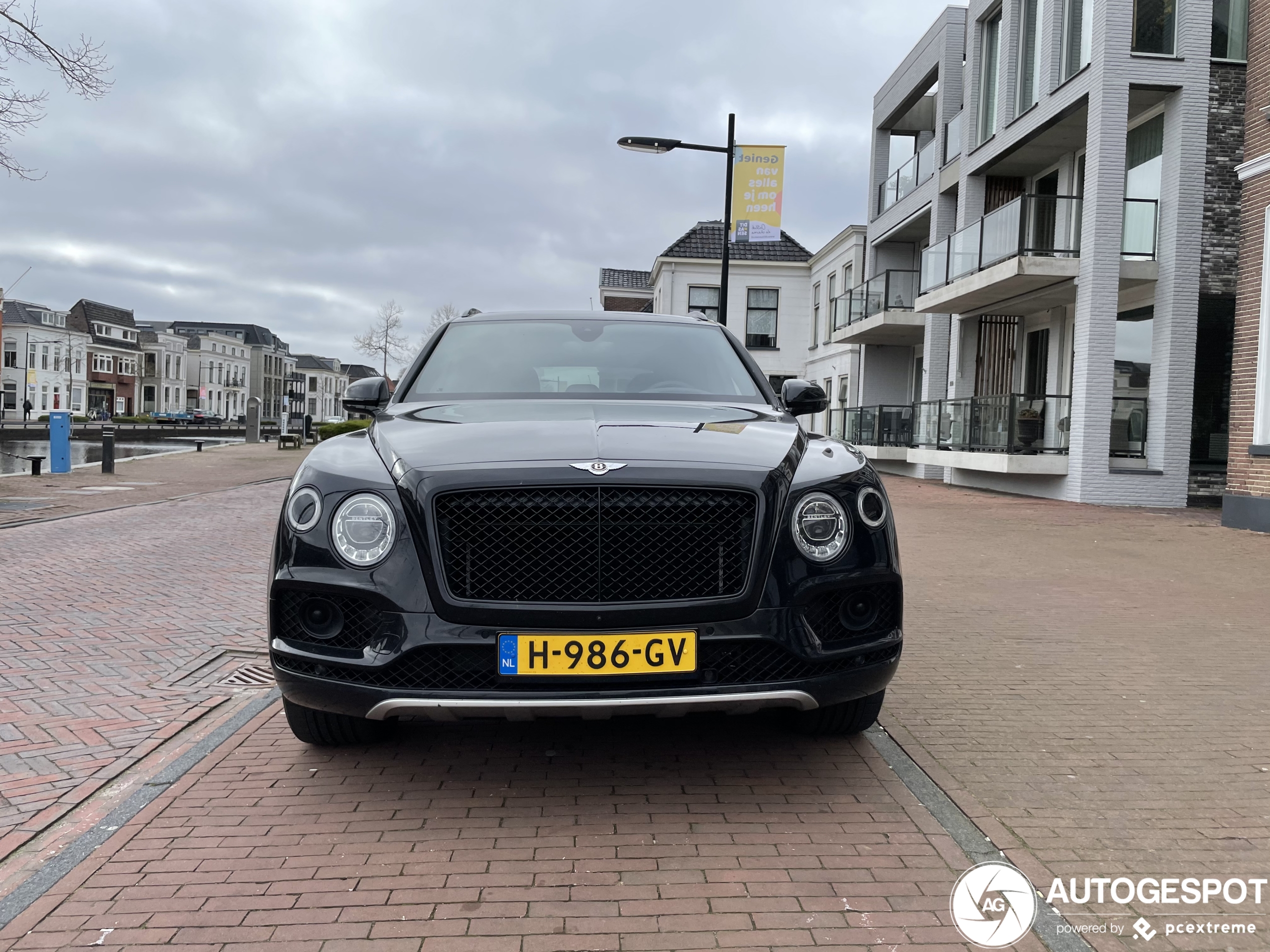 Bentley Bentayga Hybrid