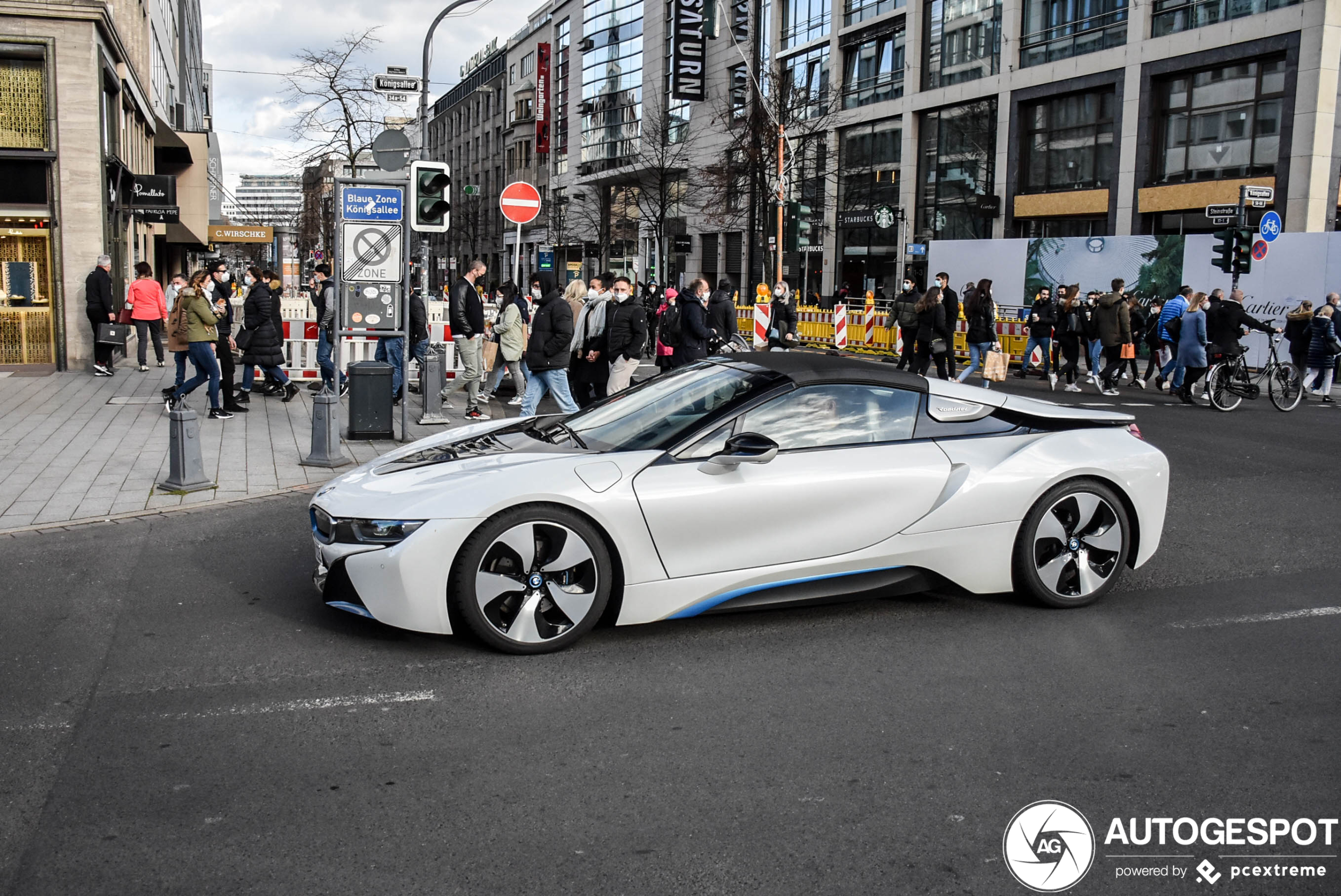 BMW i8 Roadster