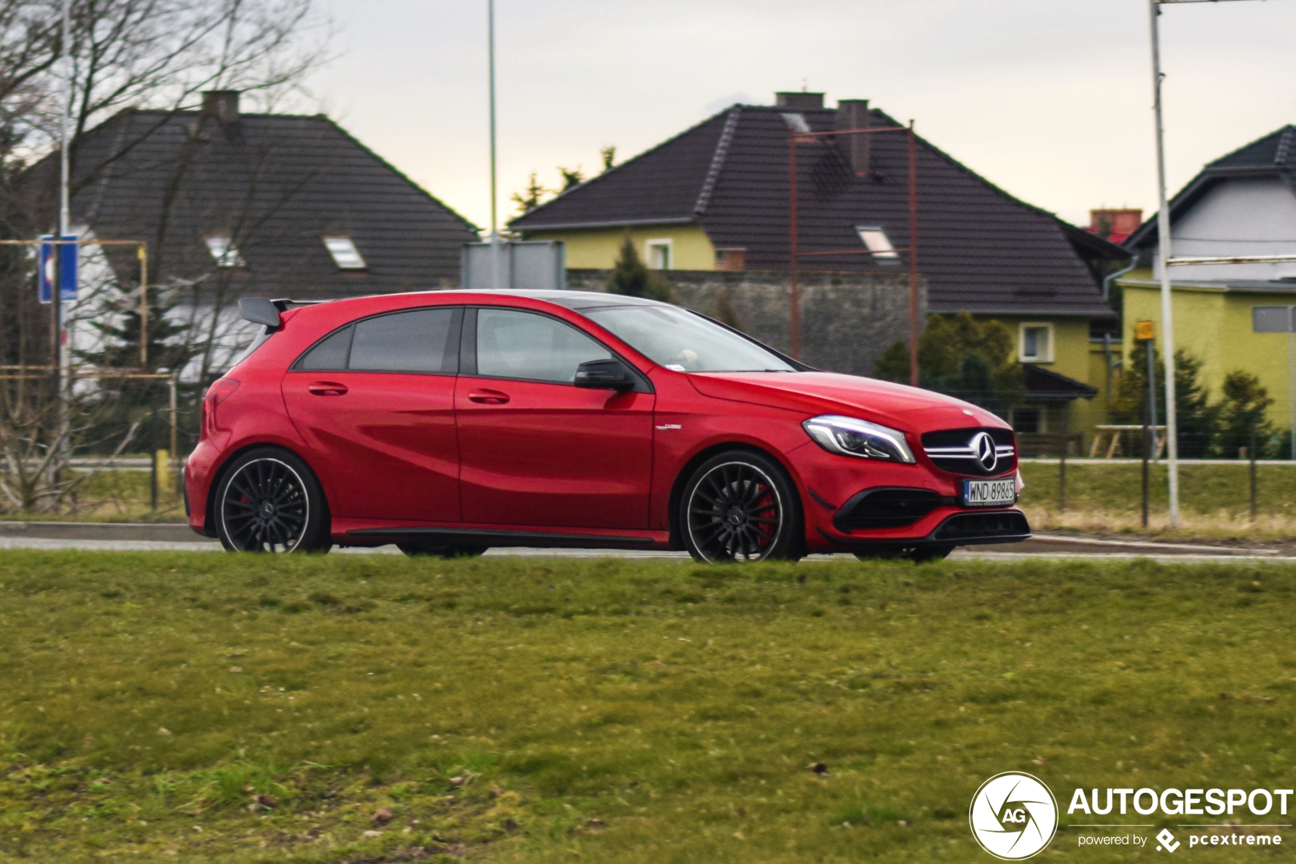 Mercedes-AMG A 45 W176 2015