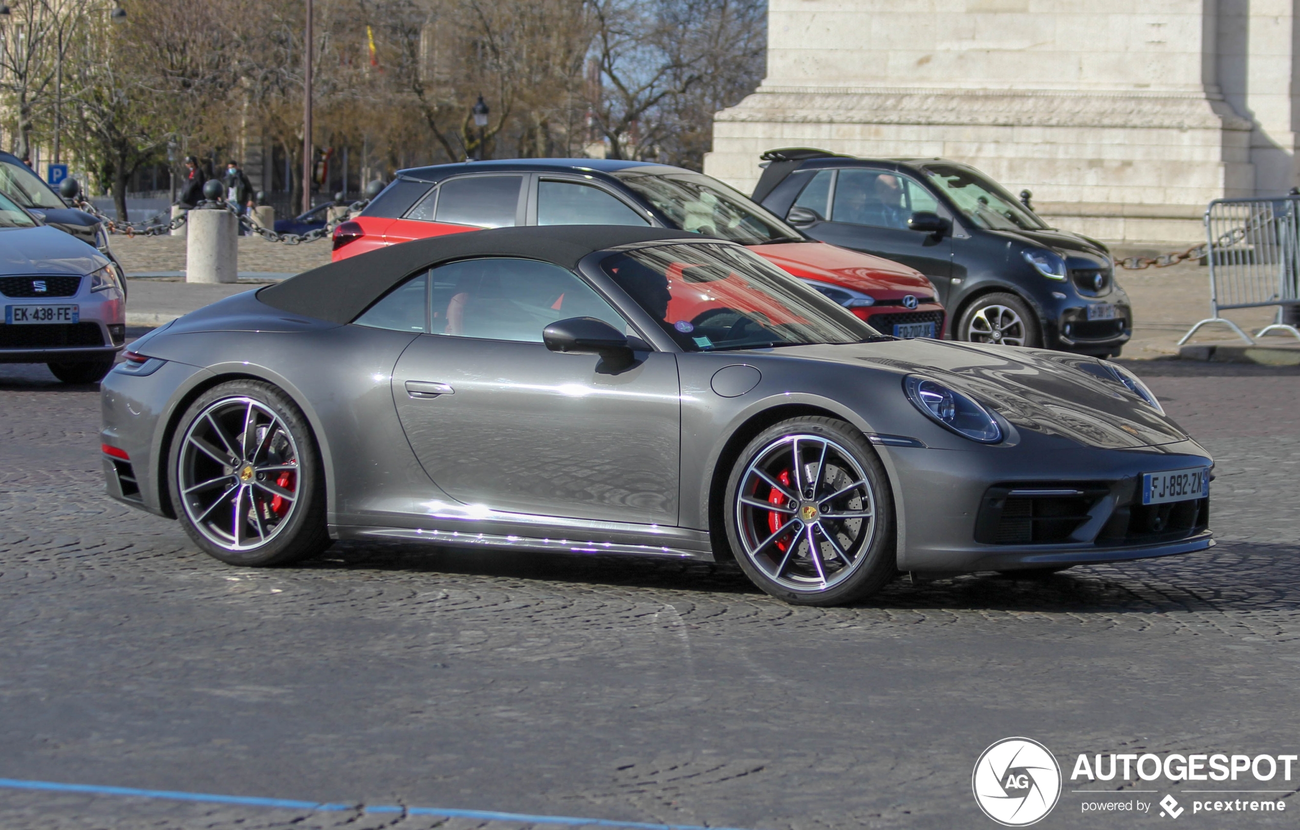 Porsche 992 Carrera 4S Cabriolet