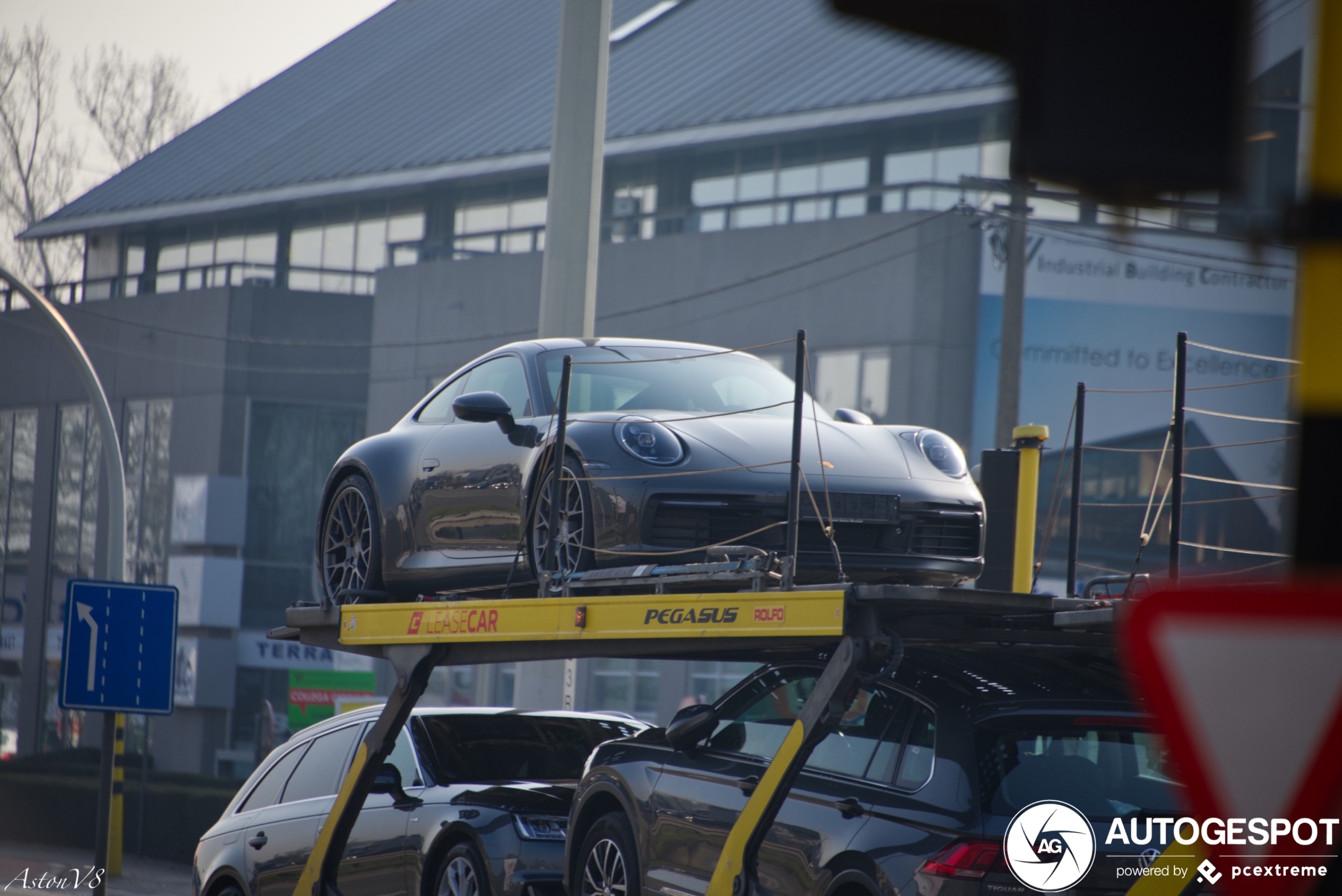 Porsche 992 Carrera S