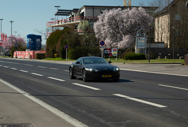 Aston Martin V8 Vantage S