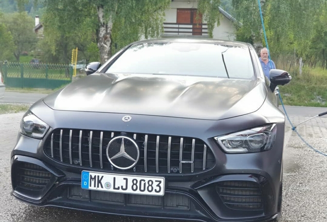 Mercedes-AMG GT 63 S X290