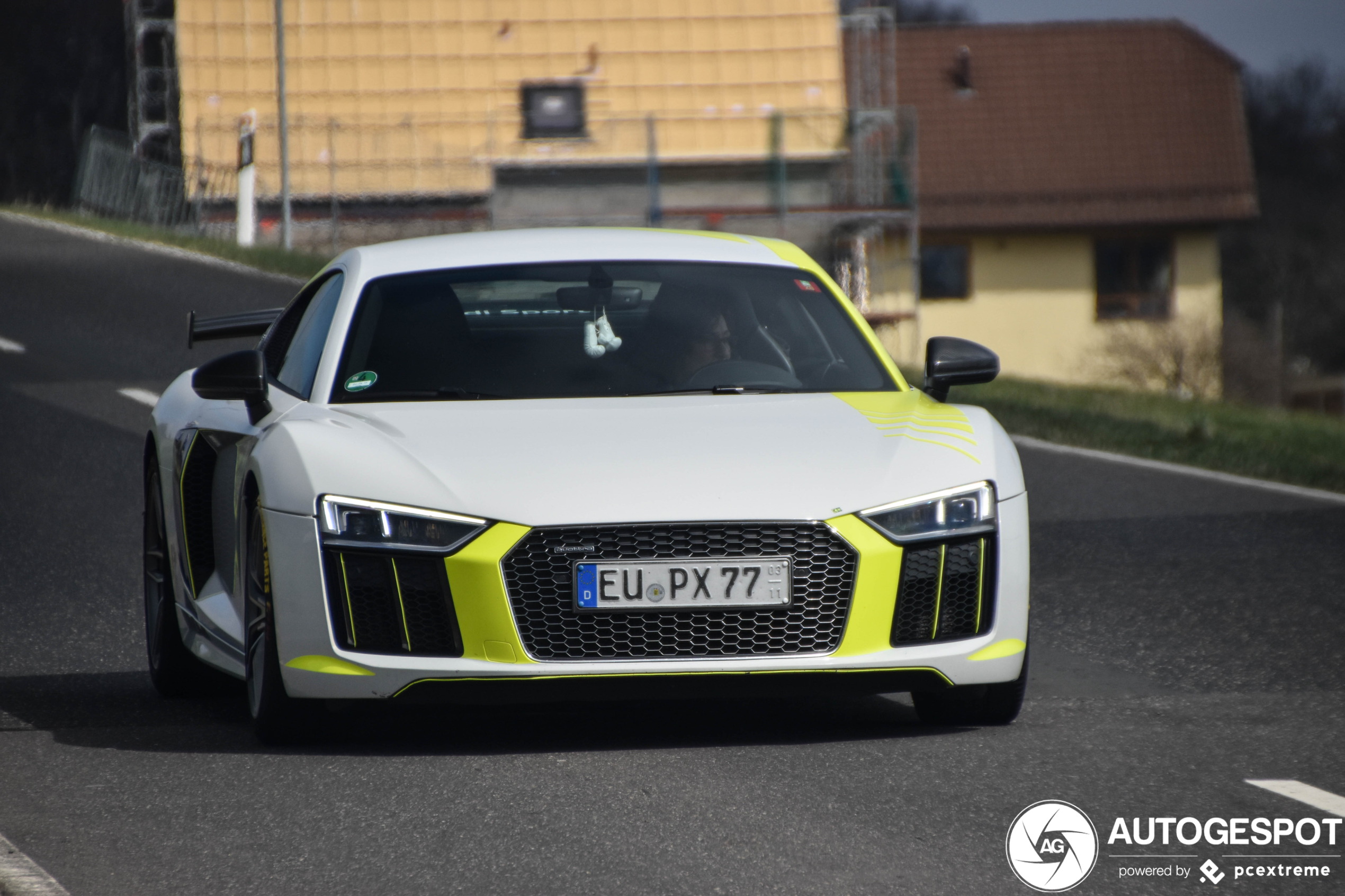 Audi R8 V10 Plus 2015