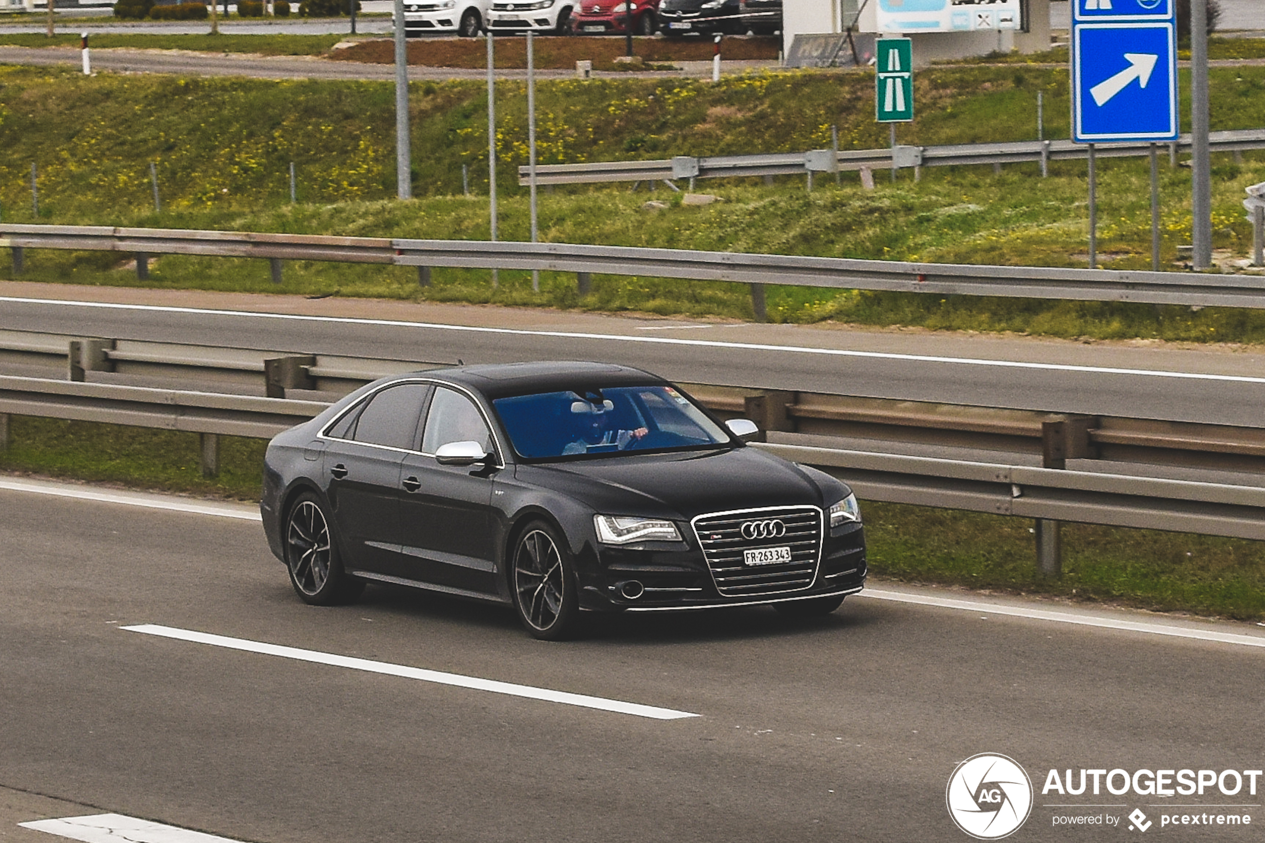 Audi S8 D4