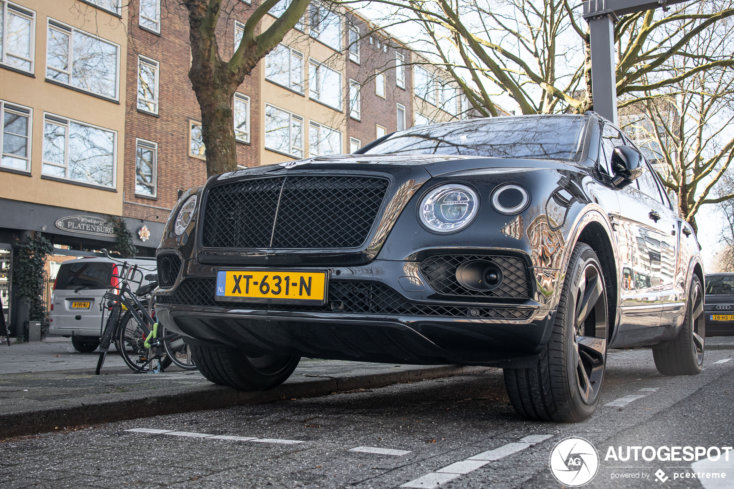 Bentley Bentayga V8