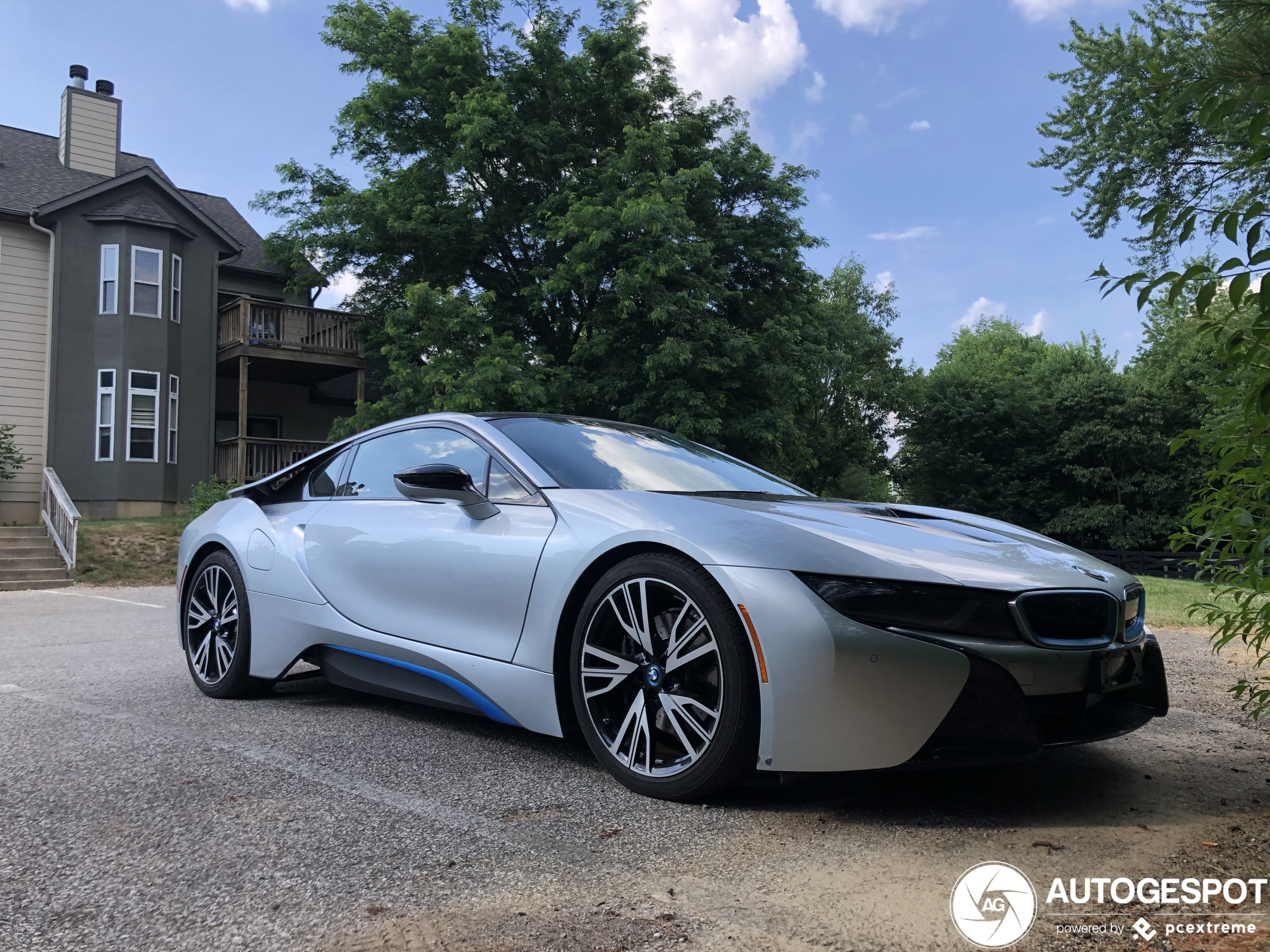 BMW i8